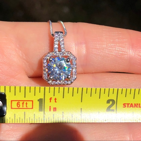 White sapphire necklace - Picture 5 of 10